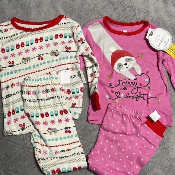 HOLIDAY Sloth Pajama Set - Picture 2 of 4